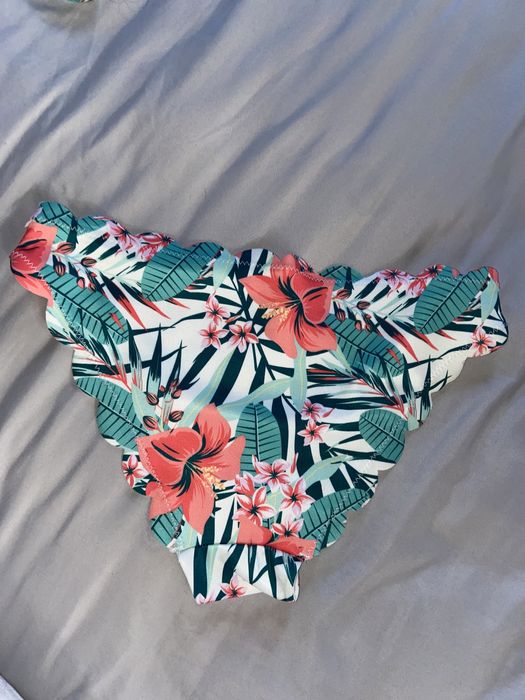 Costum de baie cu imprimeu floral