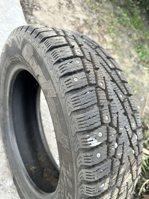 Зима 205/60/R16 комплект зимних шин