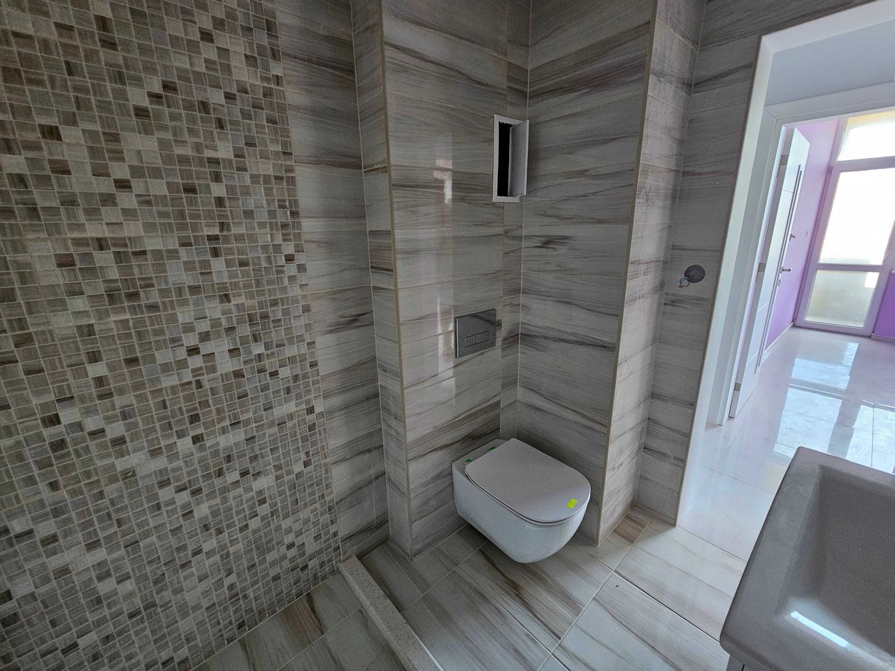 Продава се Тристаен апартамент в Горна Оряховица - 89 кв.м за 1068 €/кв.м - Снимка #5