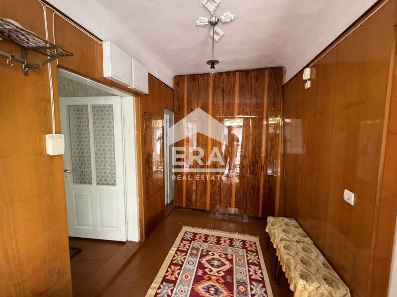 Дава се под наем Къща в Силистра, Център - 110 кв.м за 281 € - Снимка #2
