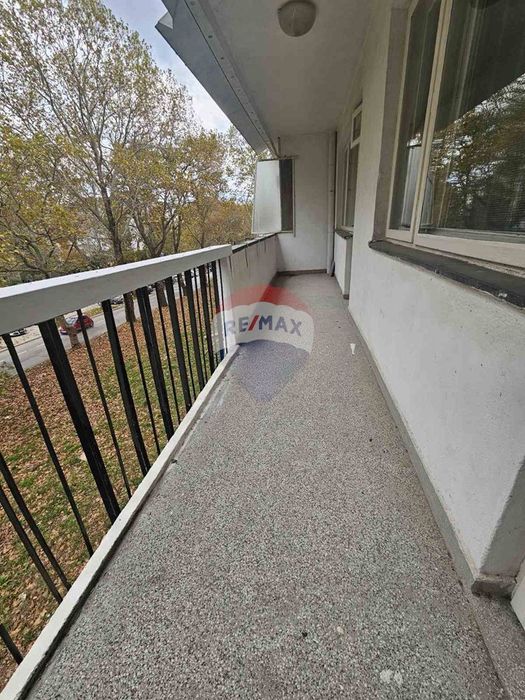 Дава се под наем Четиристаен апартамент в Варна, Чайка - 94 кв.м за 561 € - Снимка #2