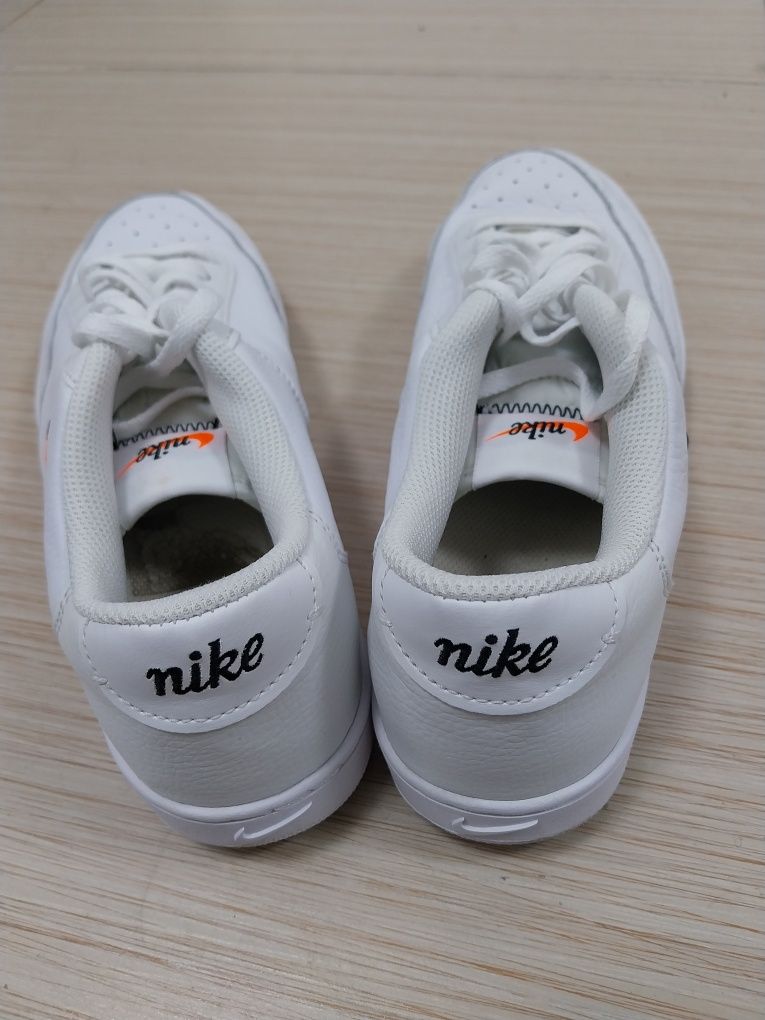 Adidași nike ,stare impecabilă