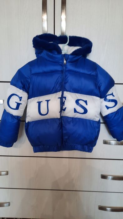 Оригинални детско зимно яке на марката Guess