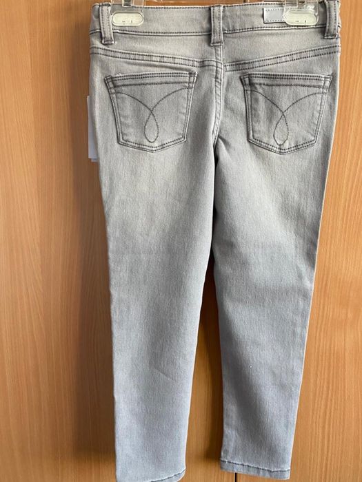 Blugi Calvin Klein , fetite 5 ani