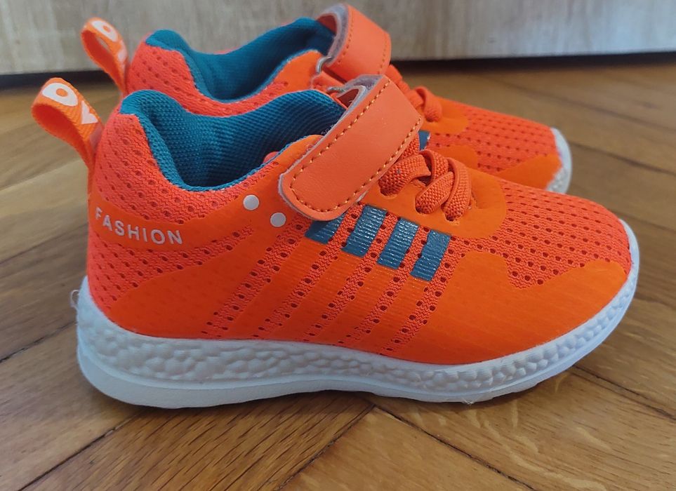 Нови маратонки - 25