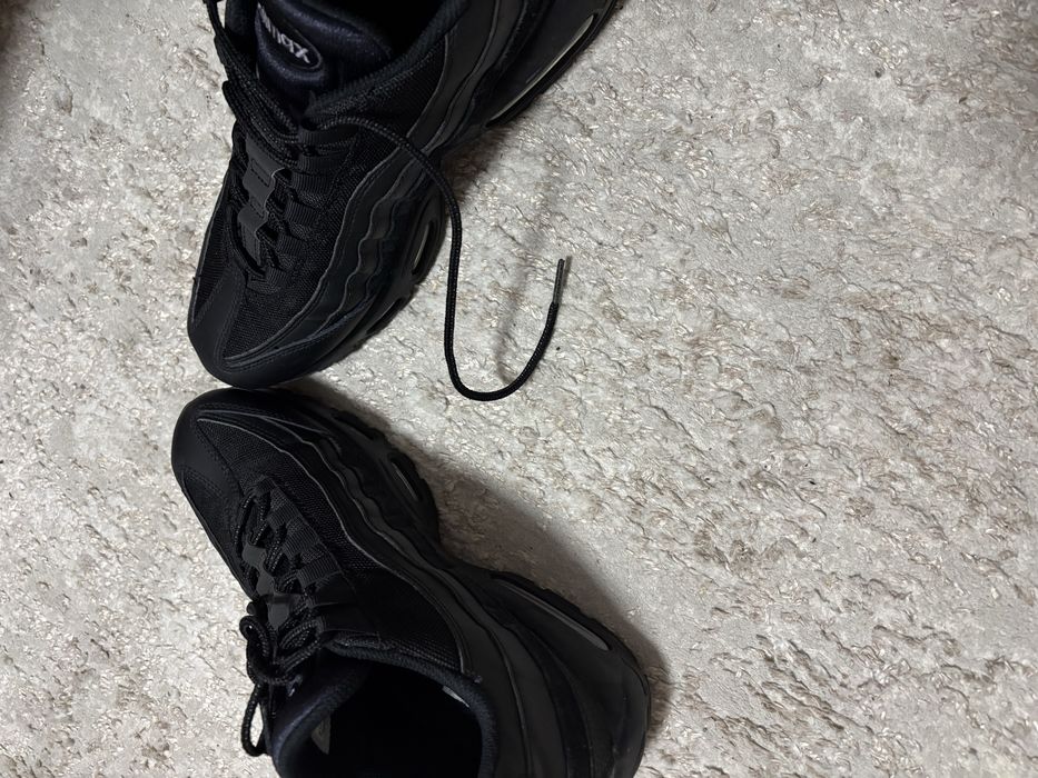 Adidasi Nike air max95