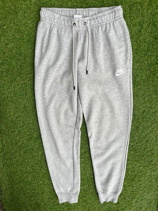 Дамски екип : Nike Sportswear Club S