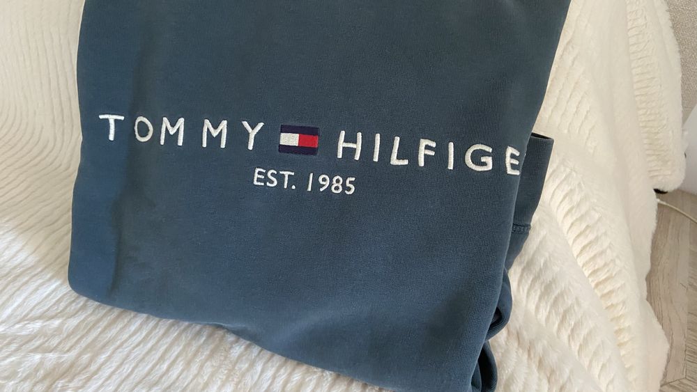 Суичър tommy hilfiger logo hoodie