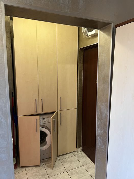 Inchiriez garsoniera, zona Micalaca, str. Abrud, bl 236