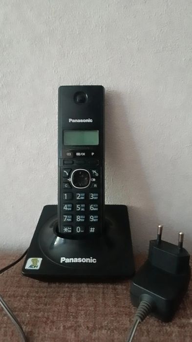 Продам беспроводной цифровой телефон Panasonic KX-TG1711CAB.