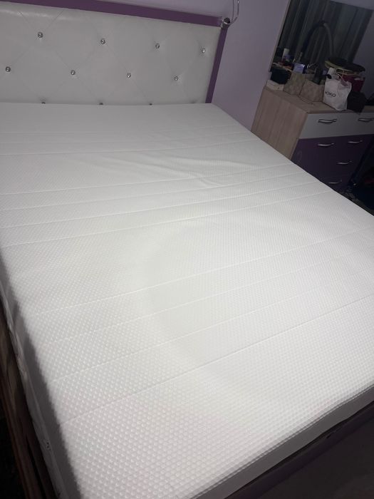 Почти неизползван матрак 160/200