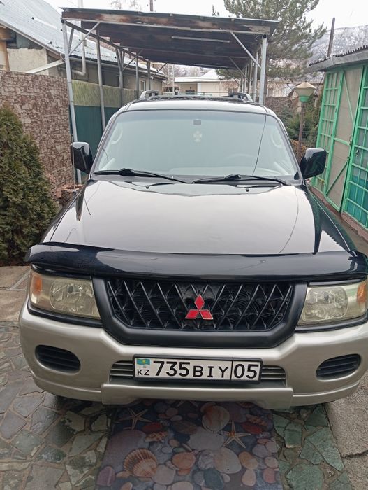 Продаю Монтеро Спорт