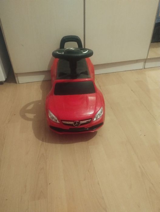 vând masinuta pentru copii