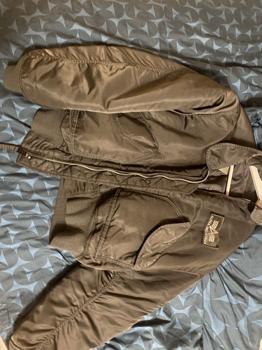 Geaca alpha industries cwu