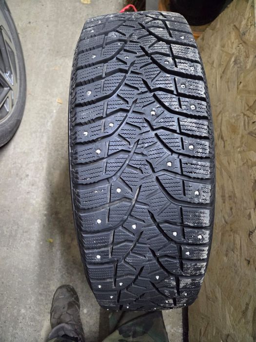 Продам зимние шины