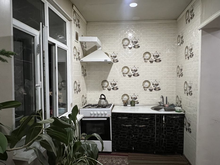 Срочно !!! 90 000  Яшнабадский район, Тузель 1 4-х комнатная квартира