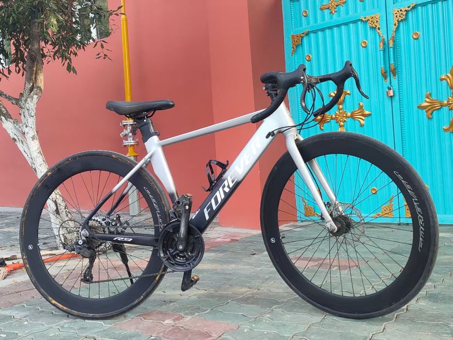 Жаңа әдемы велосипед