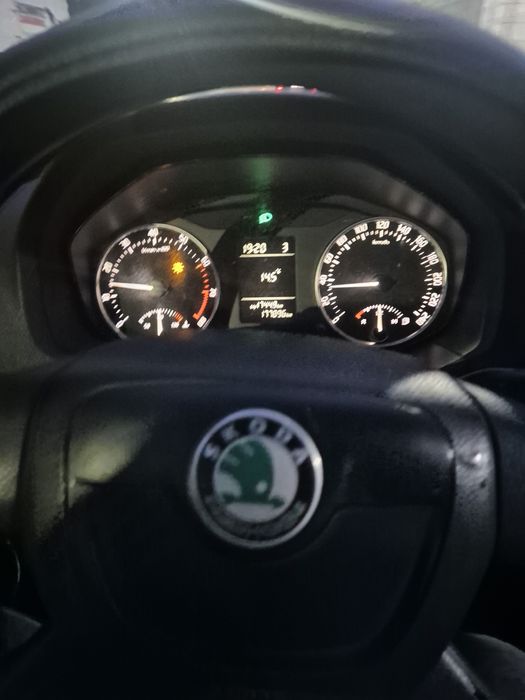 Vând skoda octavia  2 1.4