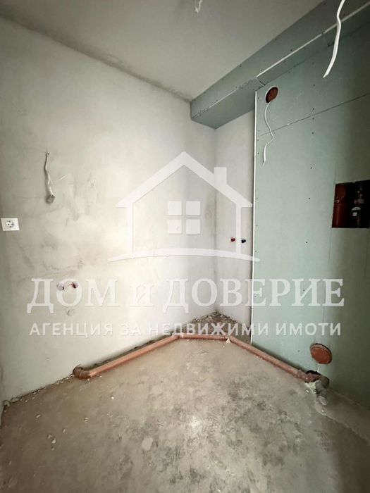 Продава се Двустаен апартамент в Пловдив, Остромила - 68 кв.м за 1765 €/кв.м - Снимка #9