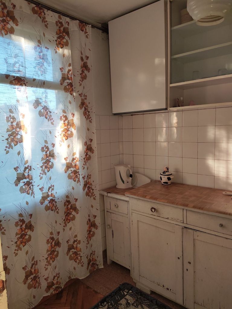 Продава се Четиристаен апартамент в Ловеч, Център - 91 кв.м за 869 €/кв.м - Снимка #9