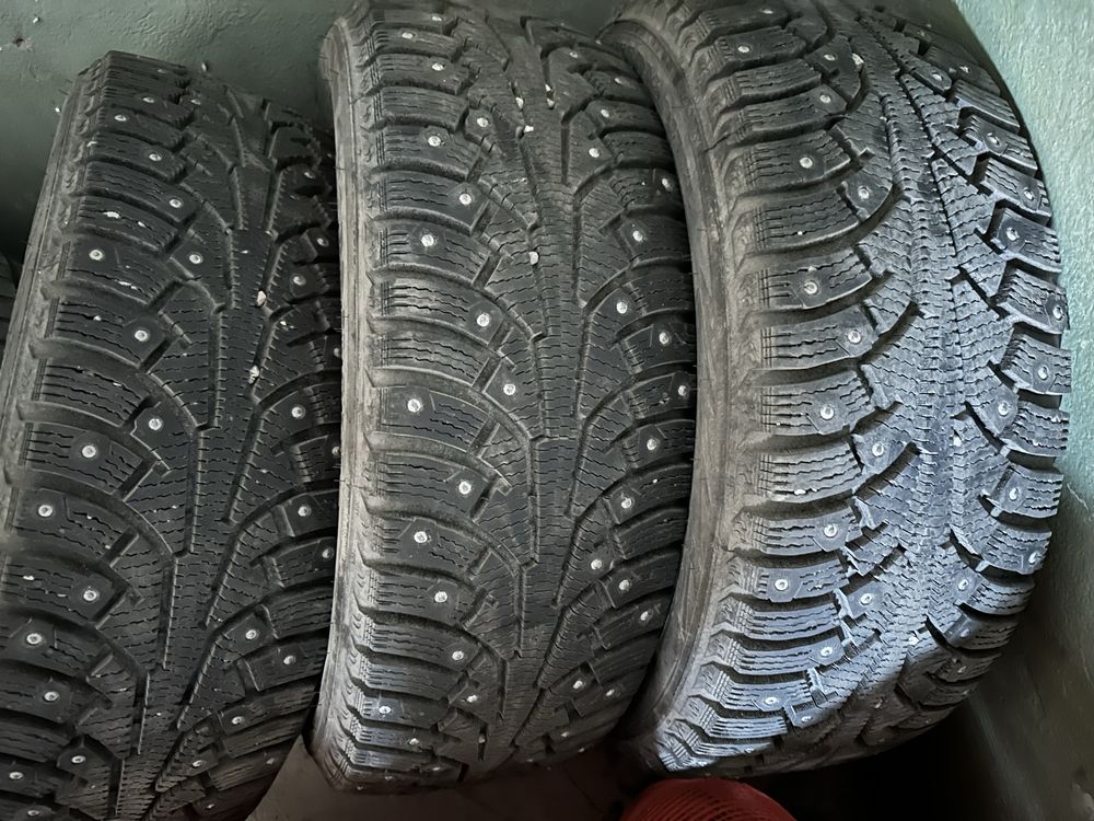 Продам зимние шины R16