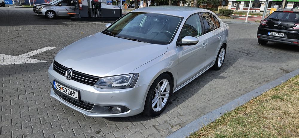Volkswagen Jetta  2.0 TDI Automata