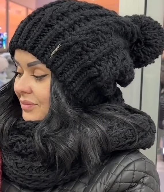 Продам шапку и снуд