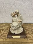 Стара италианска фигура каподимонте