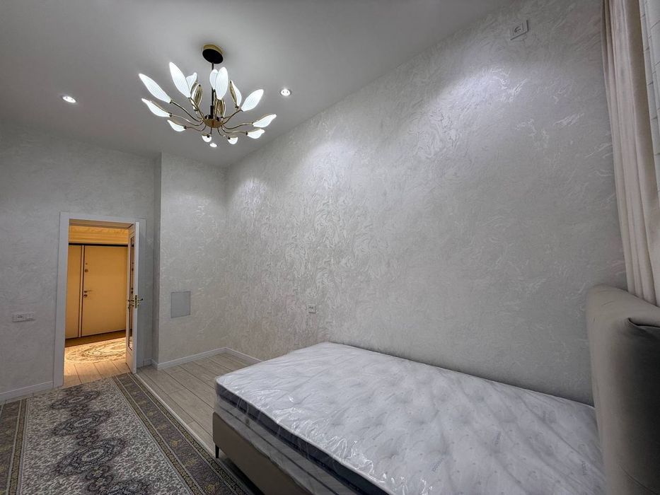 Срочно ЖК Барокко Новомосковская 3х комнатная авторский ремонт 63м²