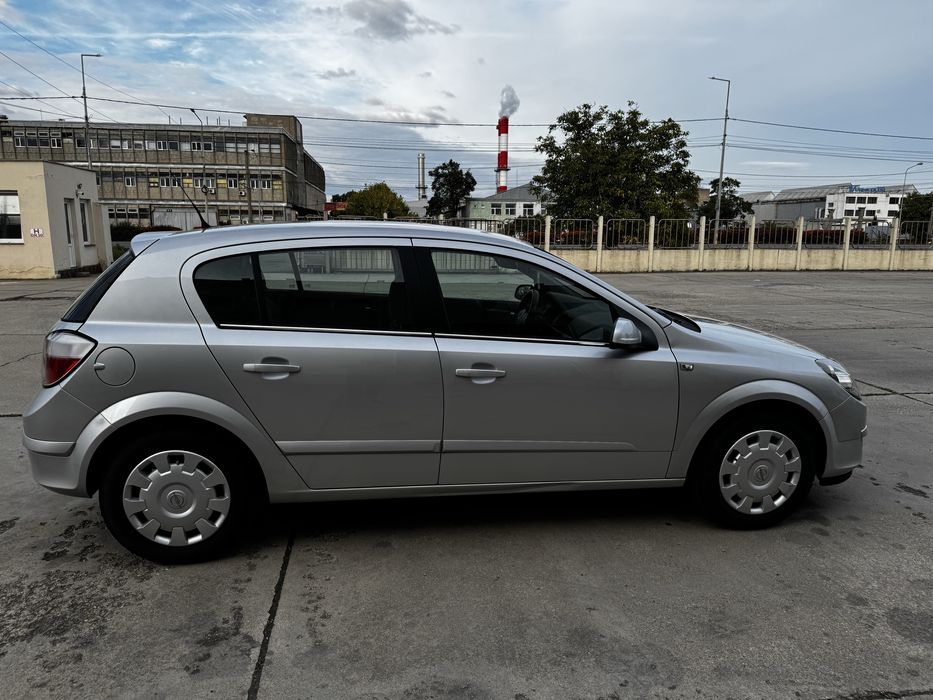 Opel Astra  1.6 benzina