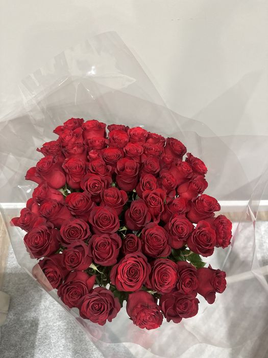 Срочно продам 51 розу