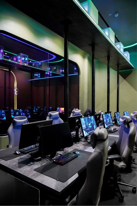 Продается комплекты компьютеров в компьютерный клуб