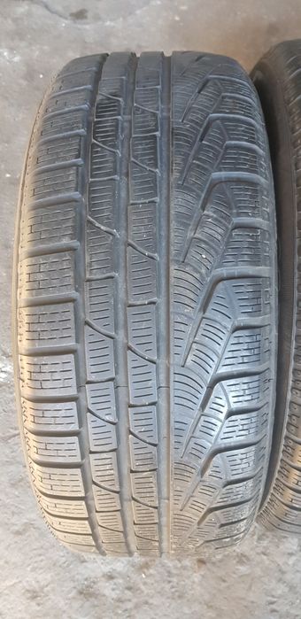 Зимни гуми-16цола-225/55-1бр.-60лв."PIRELLI "