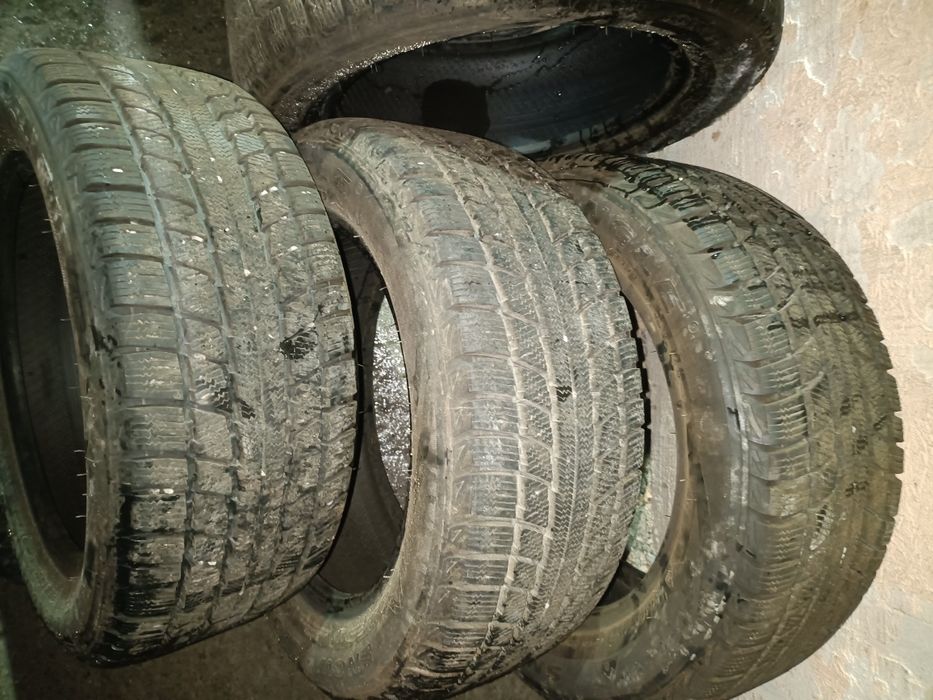 Автошина зимние 16R