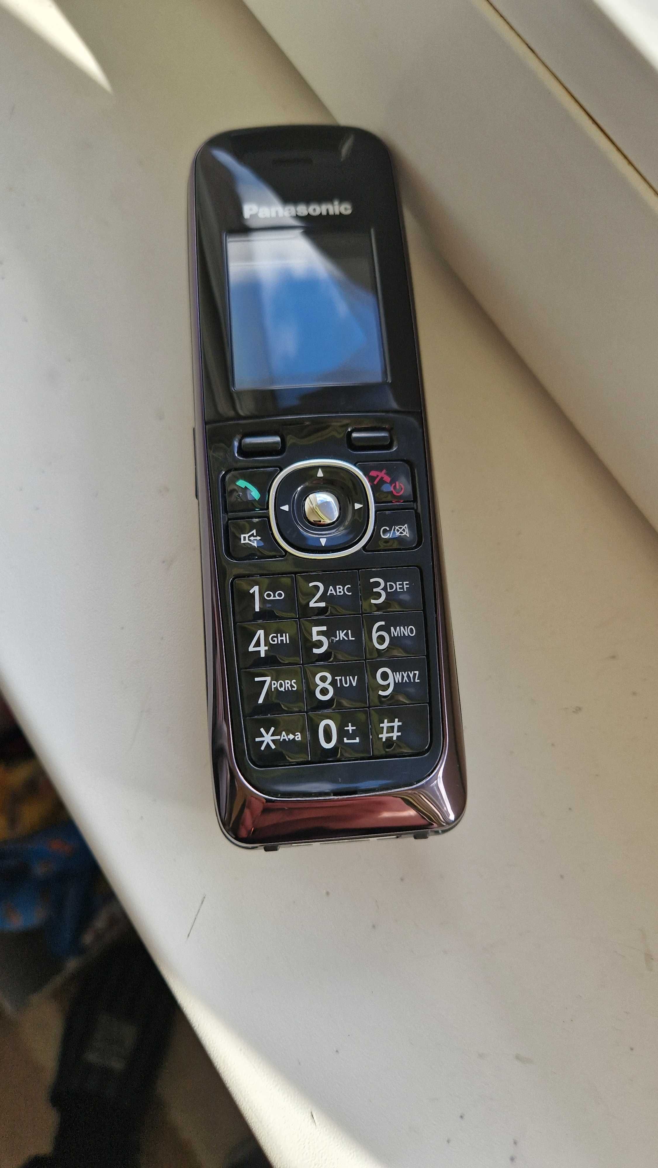 Telefon fix Panasonic  portabil cu cartela