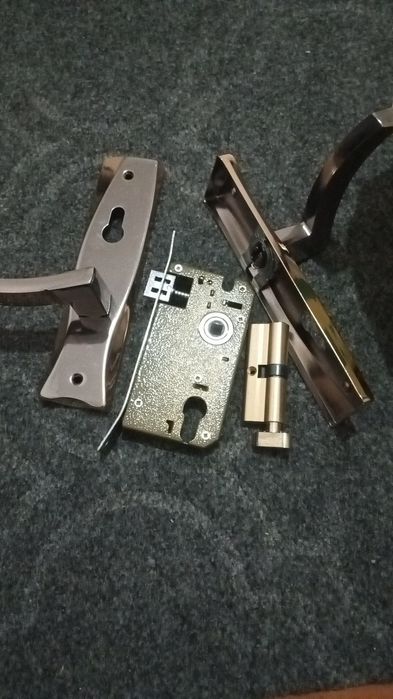 Zamok ochish o'rnatish замок очиш Установка замков вскрытие