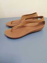 Сандали Crocs Comfort  34-35 размер