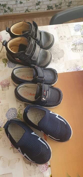 Încălțăminte baiat toate 3buc ,50ron