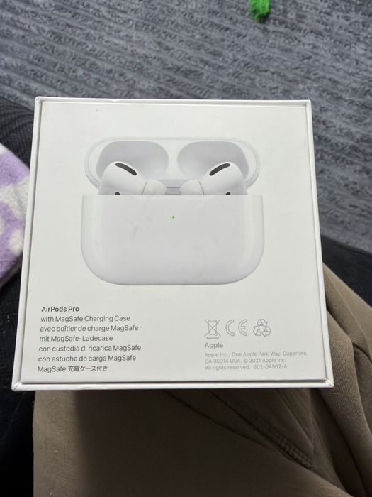 Airpods pro 2 iesite din garantie pe 25.09.2025