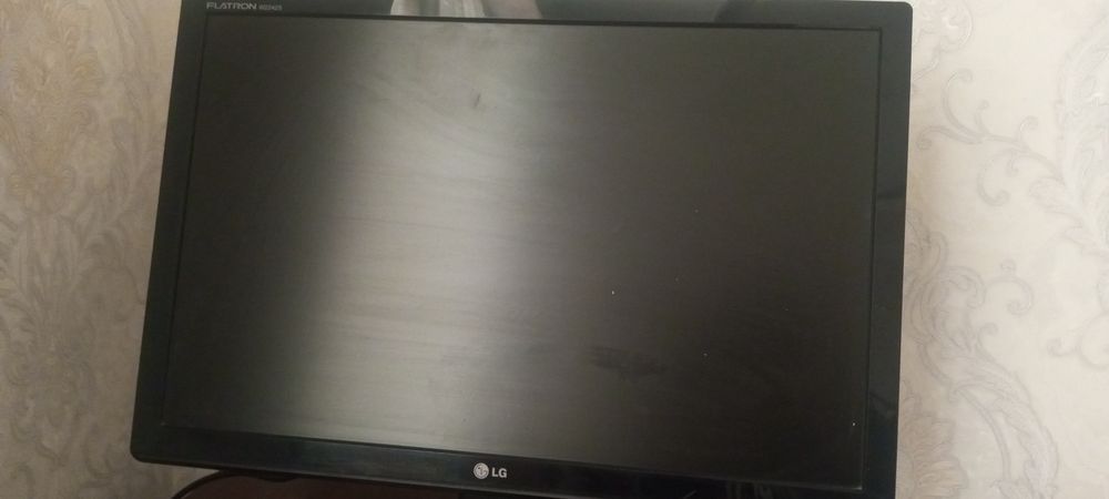 LG kompyuter manitori