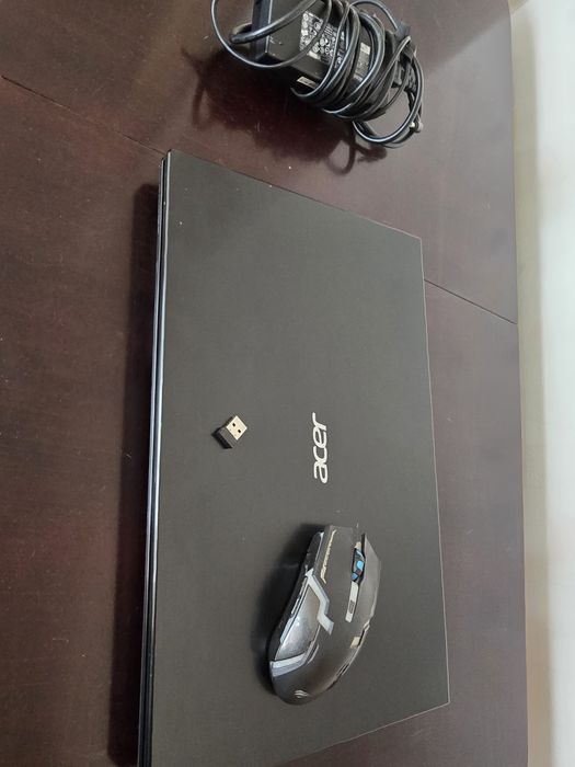 Acer aspire v3 17.3 инча /Бартер