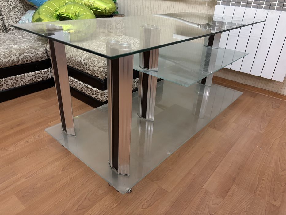 Стеклянная тумба б/у