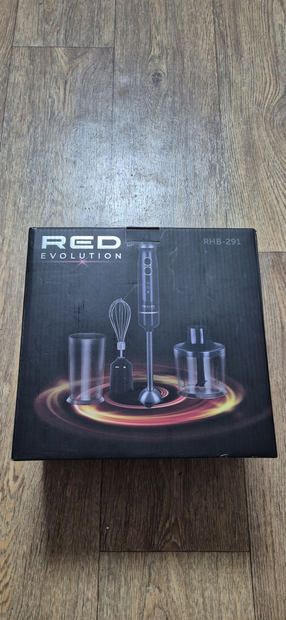 Продам блендер Red Evolution