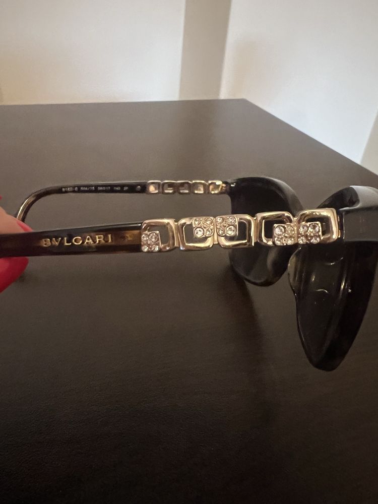 Слънчеви очила на Jimmy Choo, Bulgari, Givenchy, Miu miu!