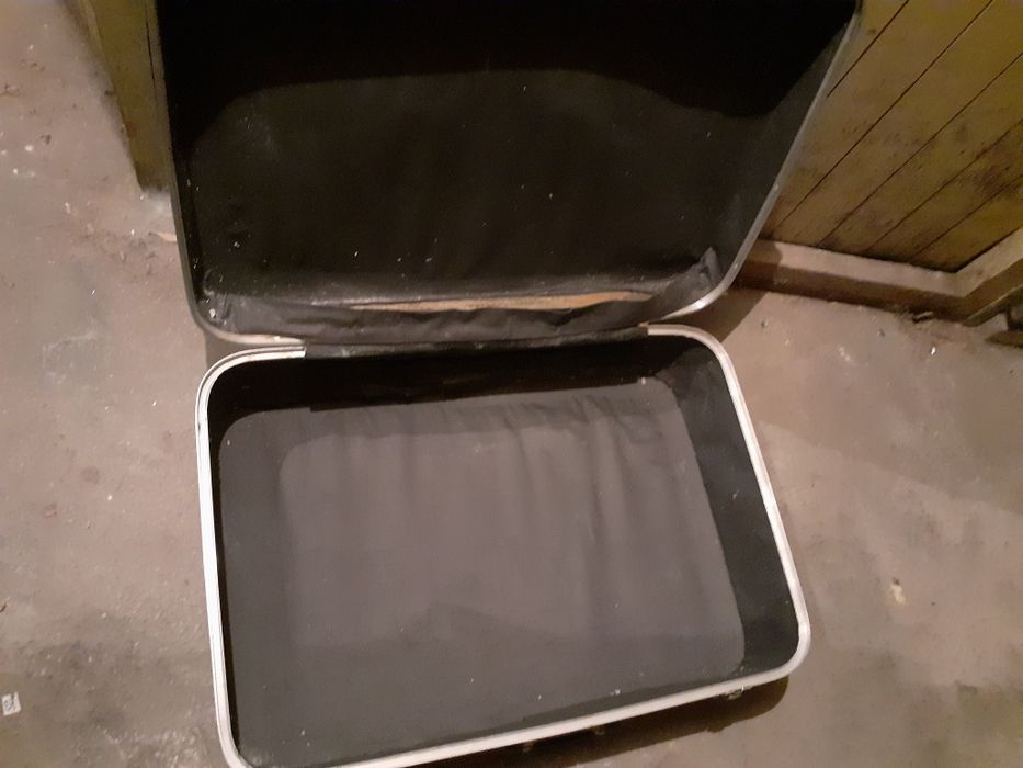 Стар куфар от социализма,чанта,сак