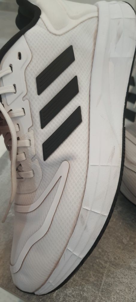 Оригинални маратонки ADIDAS номер 40