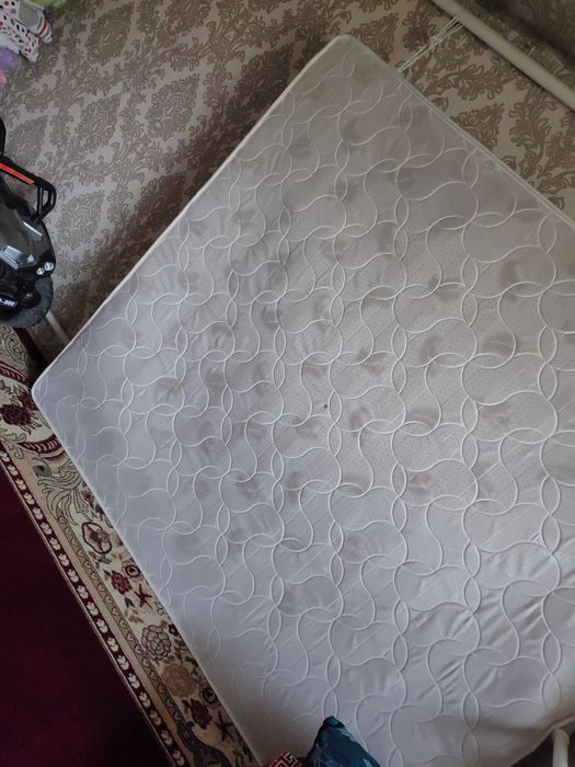 Продаётся матрас для спальни