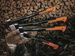 Топор-колун Fiskars X27 (Stihl Gardena Cellfast)