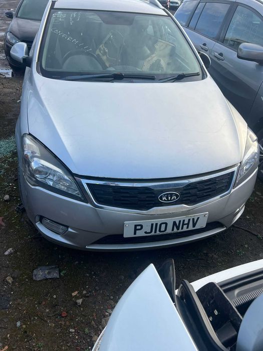 Dezmembrez Kia Ceed 1.6 CRDI cod D4FB cutie 6 trepte