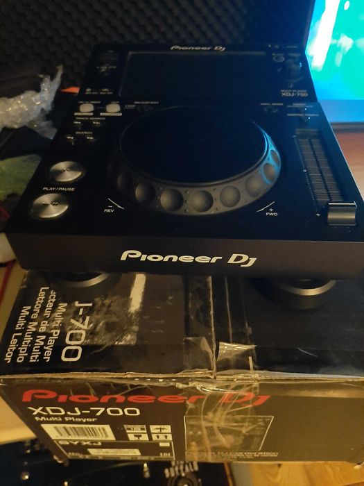 Pioneer XDJ 700 in conditie pristine  folosit f putin